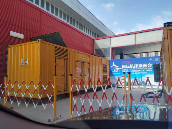 宝山发电车出租-发电机无电压或电压太低怎么办?